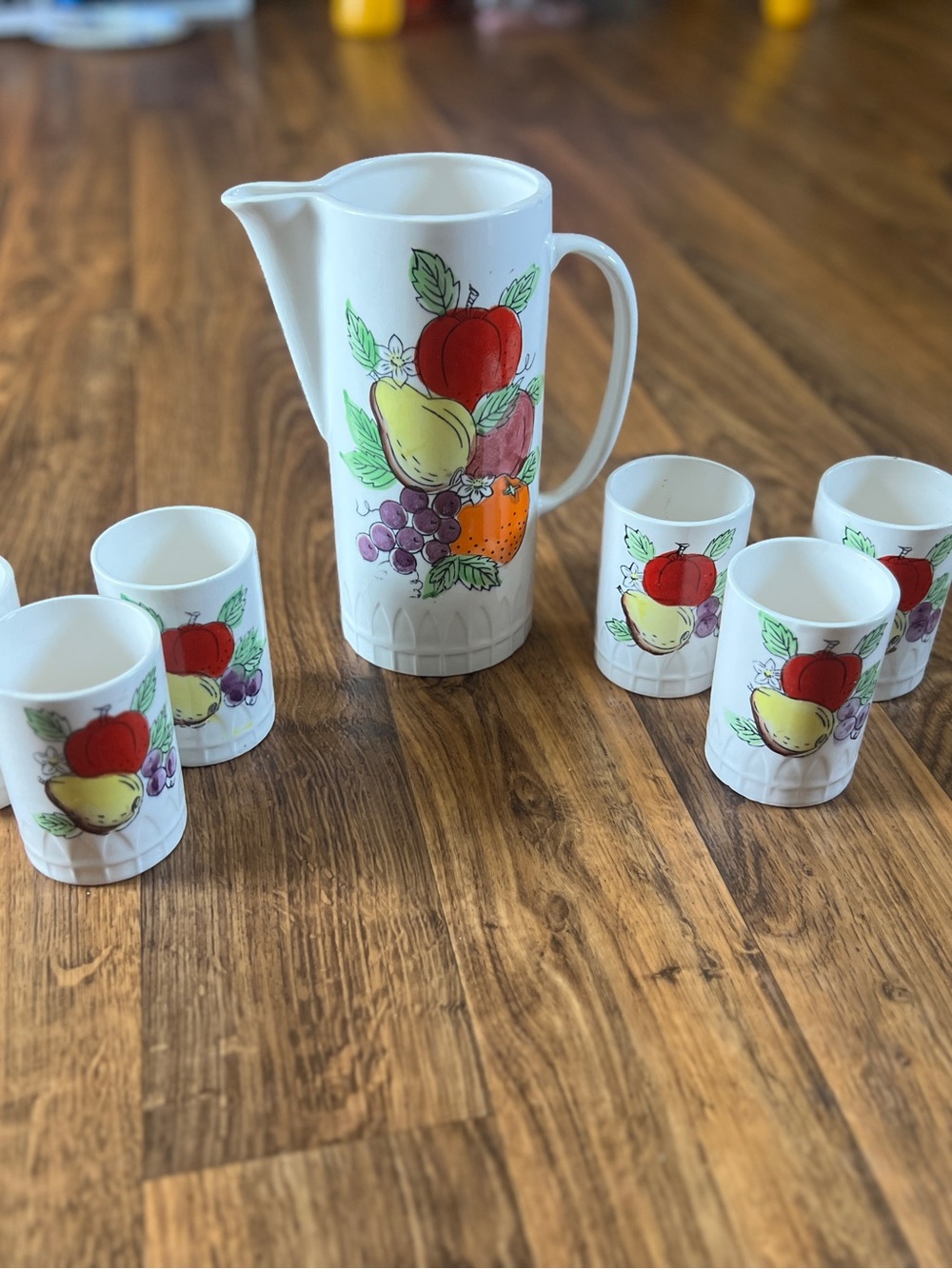 White Fruit-Print Pitcher and Tumbler Set - White